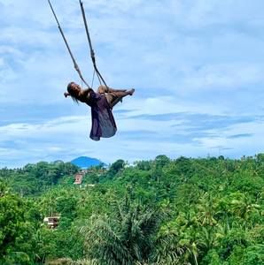 Meet your Posher, Keren